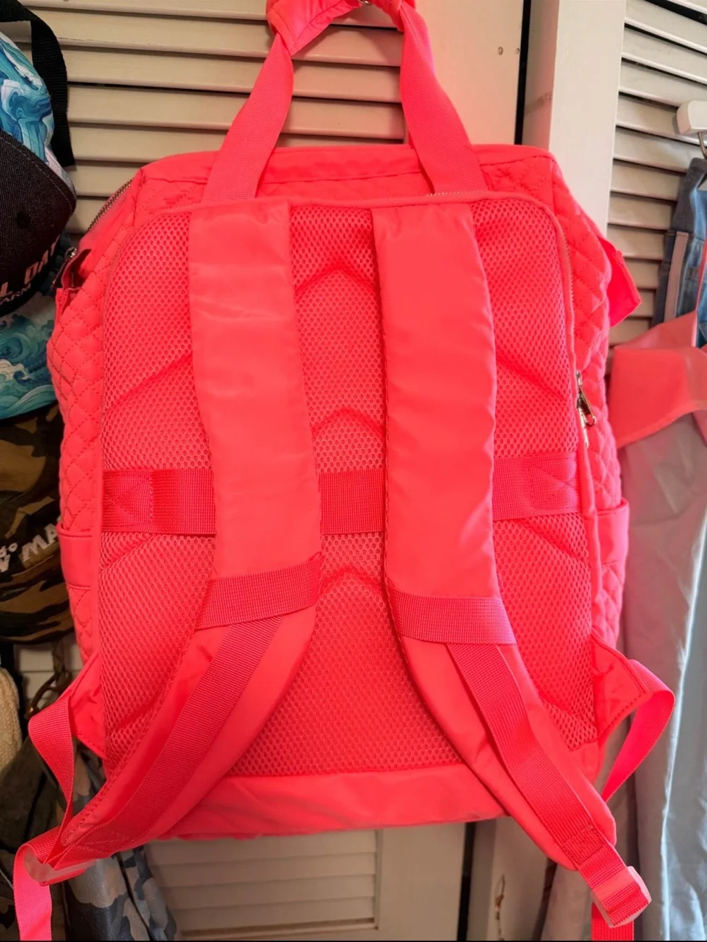 taskeACTIVE Quilted Coral Pink Women's Backpack with Front Access Pocket